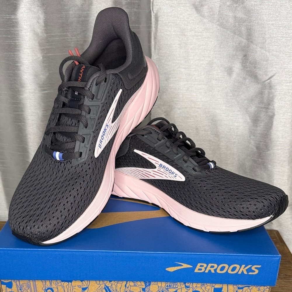 Brooks Anthem 6 Run & Walk Shoes NIB Blackened Pearl Pink Rose Women’s 9.5